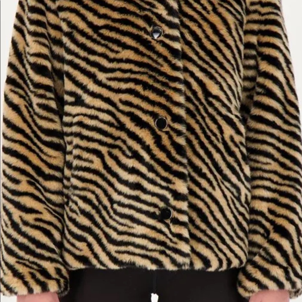 Kate Spade Fur coat - Picture 4 of 8